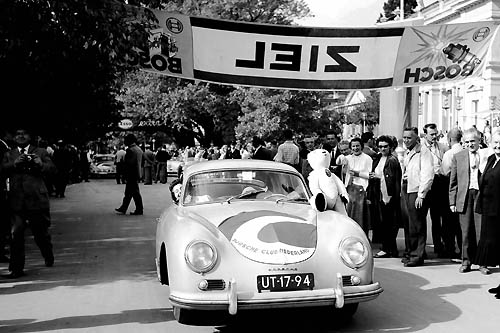 "Porsche-rijders met elkaar in vriendschap en kameraadschap verbinden"
